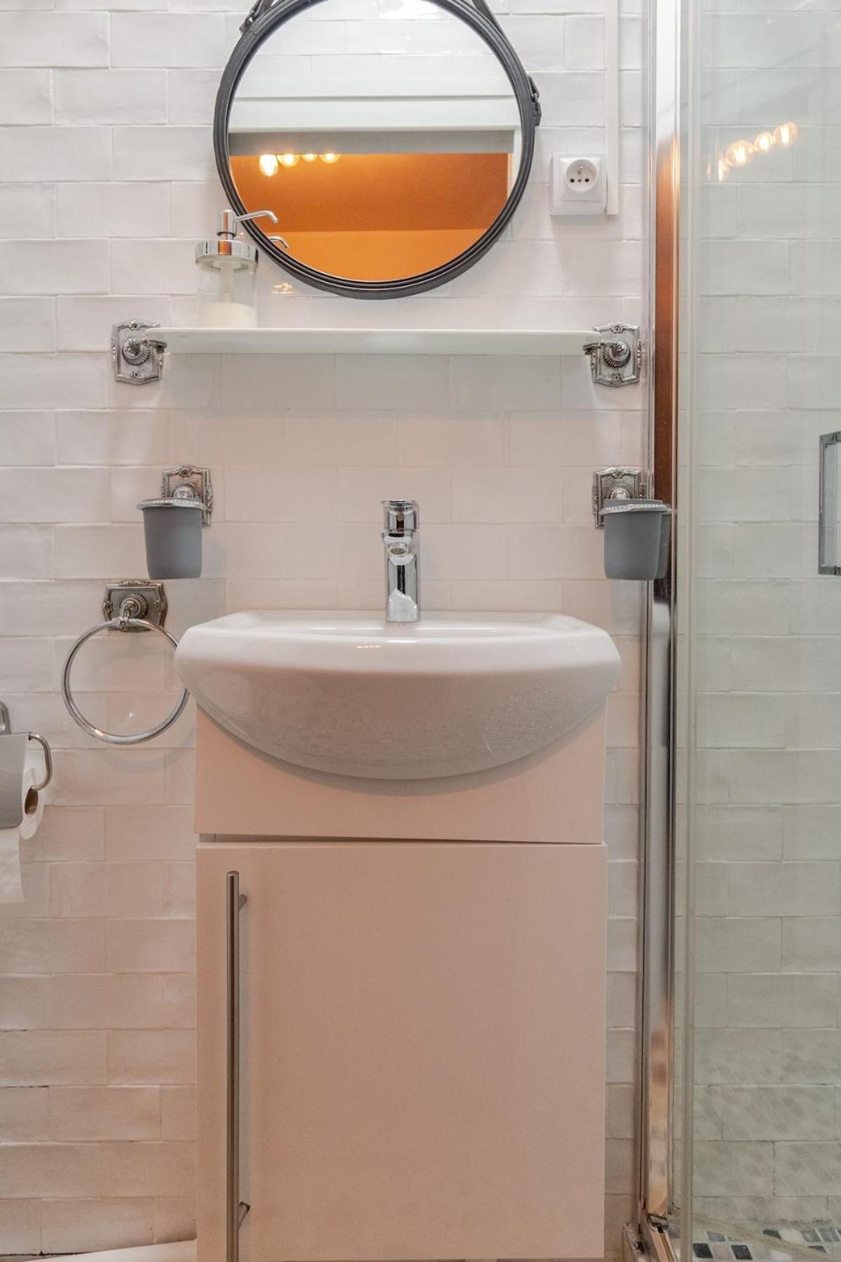 Studio Paris - Metro 7 Cadet - Quartier Faubourg-Montmartre מראה חיצוני תמונה